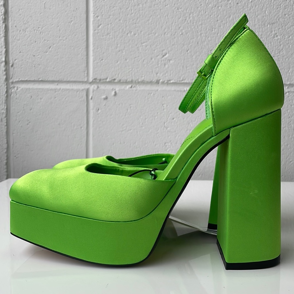 Zara NWT 90s neon green platform Mary Jane square toe 9
